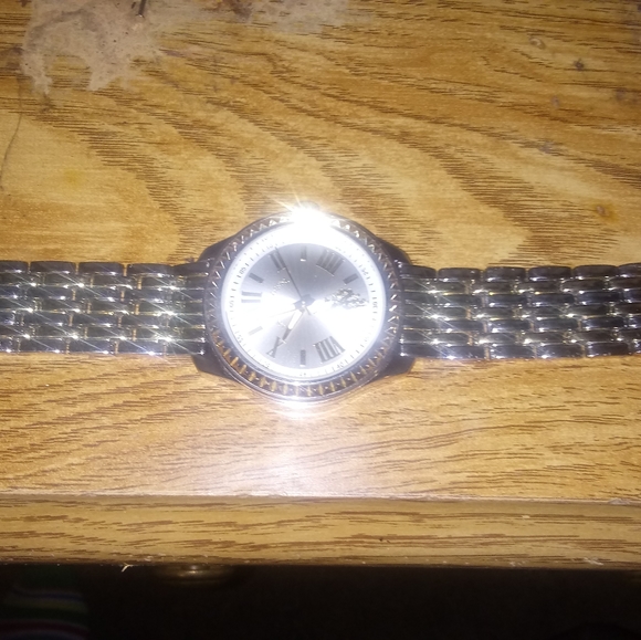 Watch - Picture 2 of 2